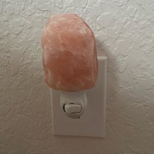 Himalayan salt lamp night light